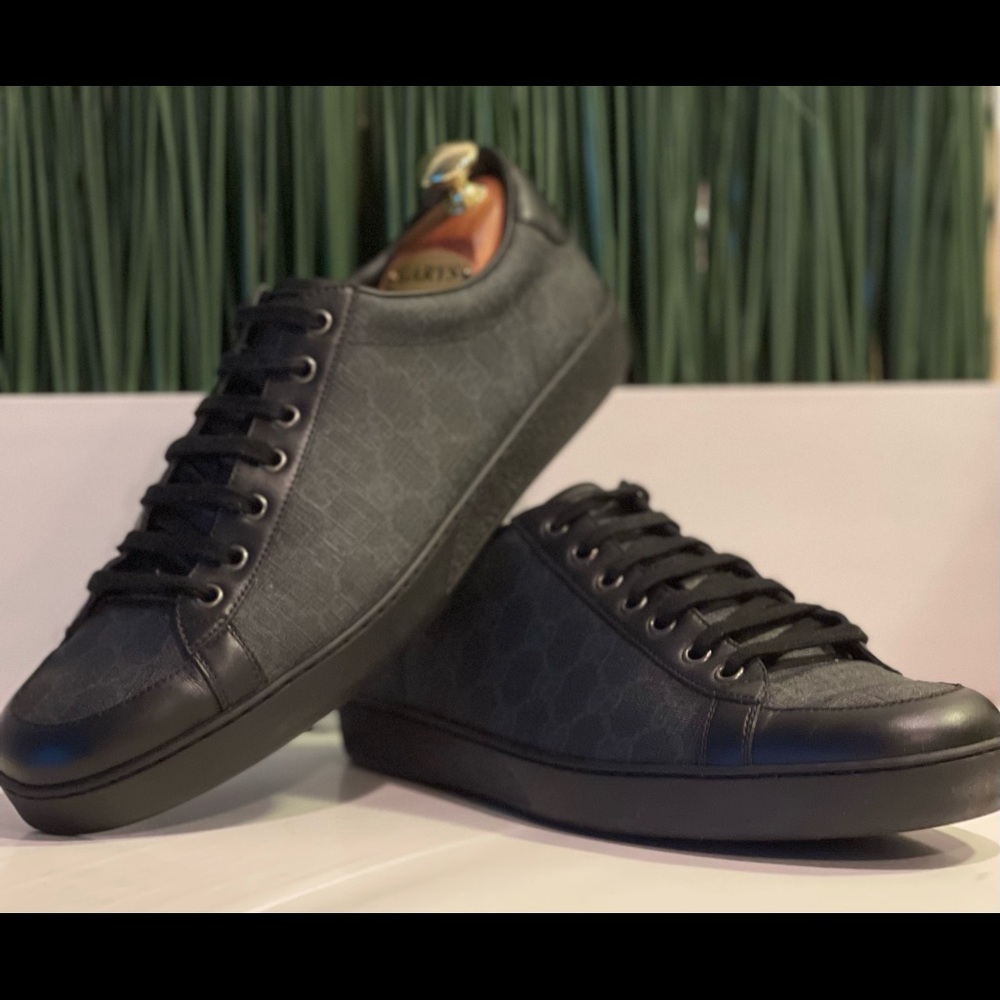 Gucci Gray Sneakers Classic GC print🔥🔥Mens 10.5🔥🔥Great Quality Awesome